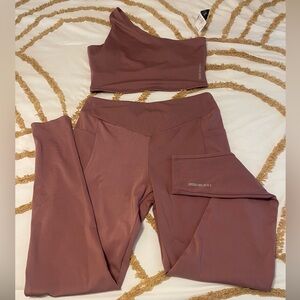 Elegant Mauve Leggings & One Shoulder Sports Bra NWT